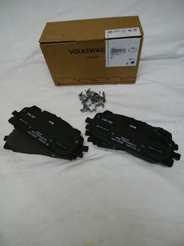 4M0698151AM Колодки тормозные передние дисковые купить Павлоград
