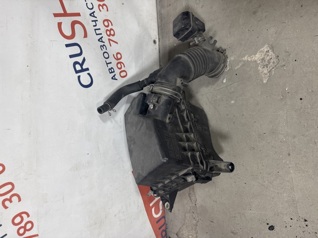 Корпус воздушного фильтра, верхняя часть 177050V020 TOYOTA