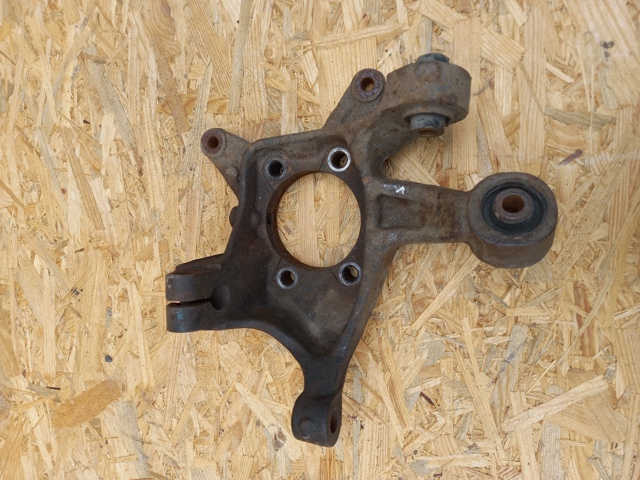 SUBARU 28411SC001 Цапфа задняя правая в наличии Ужгород