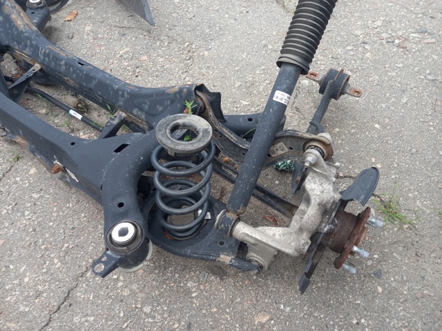 Рычаг/тяга задней подвески продольный нижний, правый 52360TVAA03 HONDA