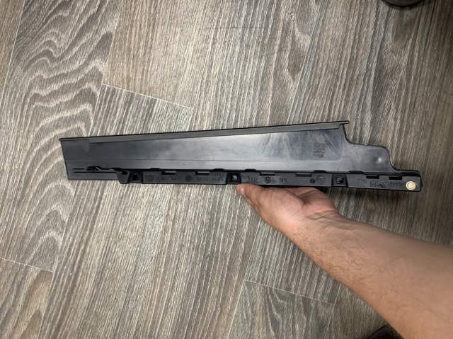 8U0837902C VAG купить в Одесса