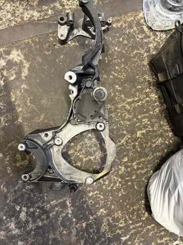 Кронштейн генератора 8200154164 RENAULT
