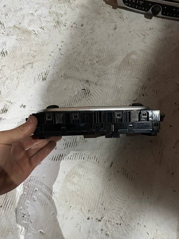 RENAULT 275100007R Блок управления кондиционером в наличии Украина