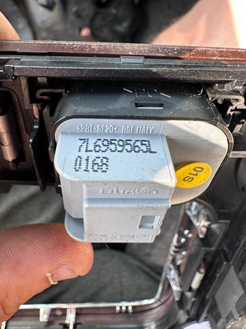 7L6959565L Блок управления зеркалами заднего вида, на двери купить Украина