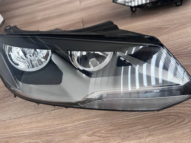 7P2941006 VAG Правая фара купить в Черкассы