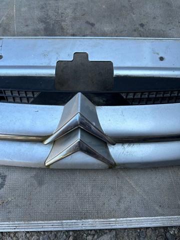9644757977 PEUGEOT Решетка радиатора купить в Тернополь