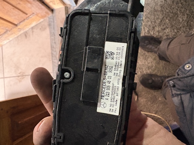 MERCEDES A2139054803 Кнопочный блок управления стеклоподъемником передний левый в наличии Харьков