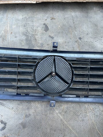 A6388880023 MERCEDES Решетка радиатора купить в Киев