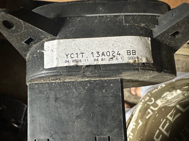 YC1T13A024BB Переключатель света фар на "торпедо" купить Винница