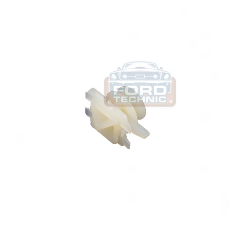 FORD 1149860 Клипса крепления фары в наличии Павлоград