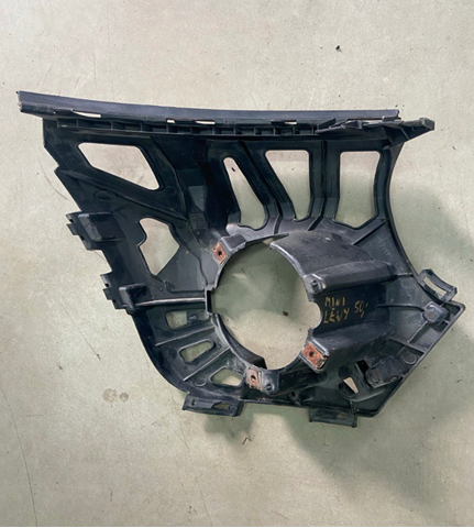 51117302507 Кронштейн крепления противотуманной фары левой купить Львов