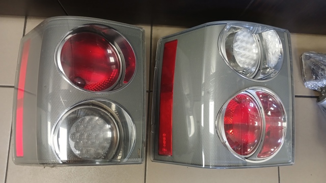 Правый стоп 6H4213404AA8LPO LAND ROVER
