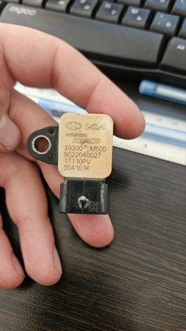 Датчик давления нагнетания воздуха 393002M500 HYUNDAI