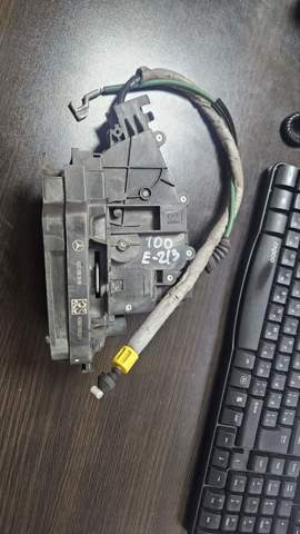Запор кабины A0997206301 MERCEDES