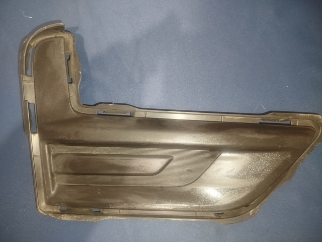 622566FL0A NISSAN Заглушка (решетка) противотуманных фар бампера переднего правая купить в Николаев