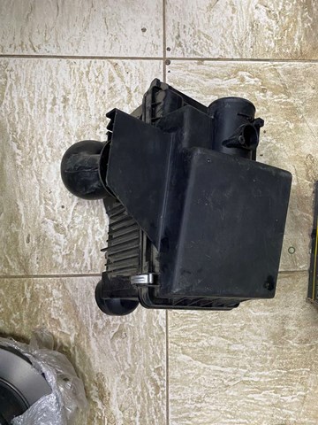 MAZDA L81313320C Корпус фильтра в наличии Львов