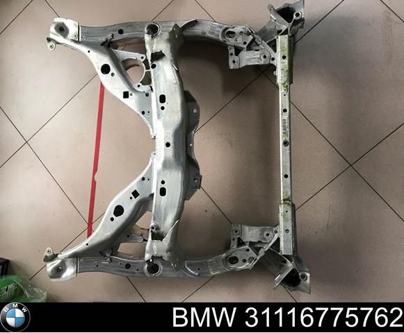 Подрамник передней подвески 31116775762 BMW