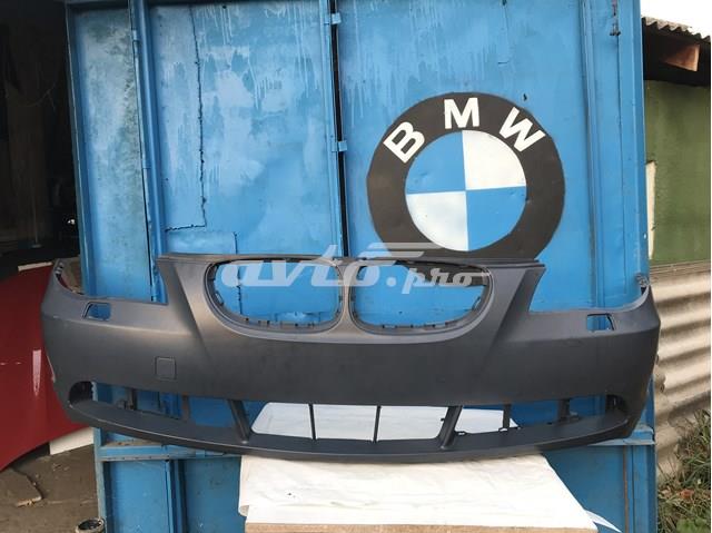 Бампер на авто BMW 5