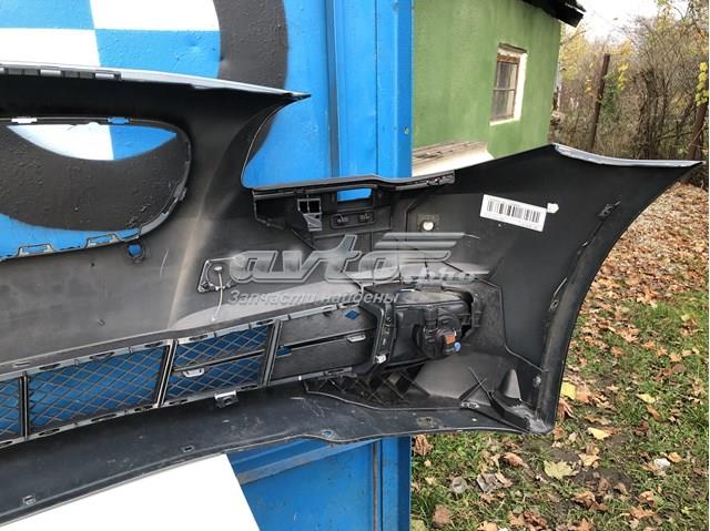 BMW 51117200700 Решетка бампера переднего правая в наличии Львов