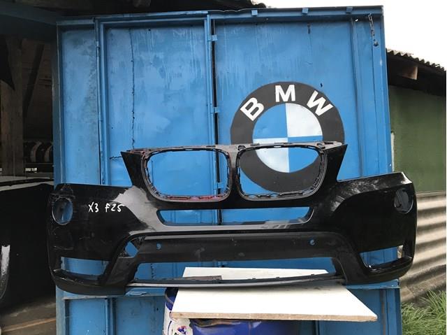 Передний бампер 51117210440 BMW