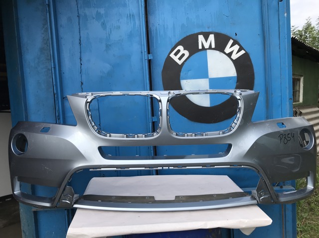 Бампер передний в сборе 51117210451 BMW