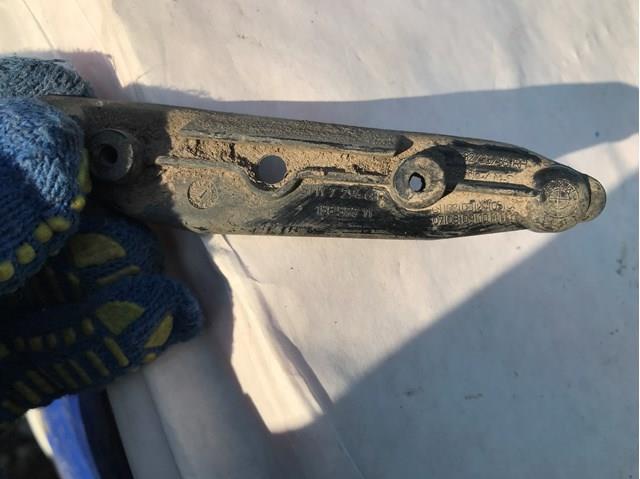 BMW 51117294680 Кронштейн крепления крыла переднего правого передний в наличии Кривой Рог