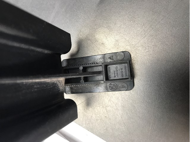 BMW 51117296308 Направляющая переднего бампера в наличии Павлоград