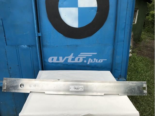 Швеллер переднего бампера 51117296849 BMW