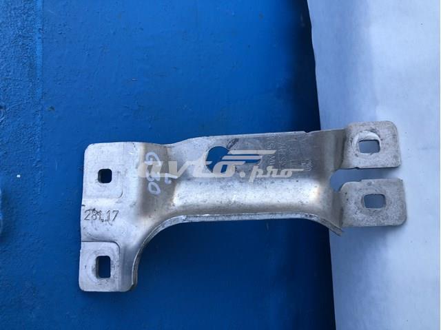 Левый кронштейн переднего бампера 51117357179 BMW