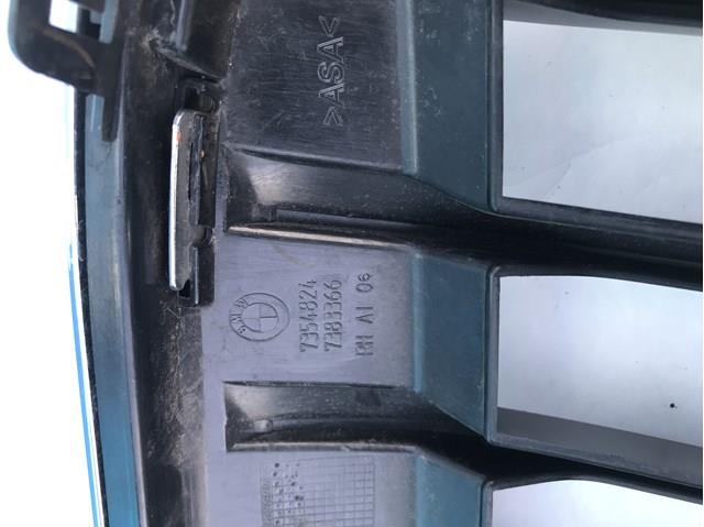 BMW 51117383366 Решетка радиатора правая в наличии Черновцы