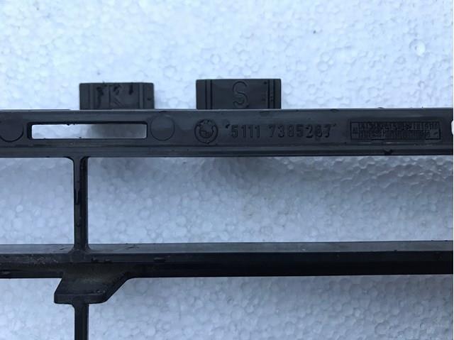 BMW 51117385267 Решетка бампера переднего центральная в наличии Украина