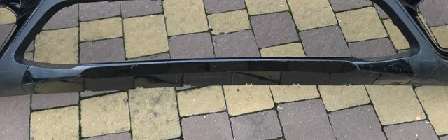 Нижняя юбка переднего бампера 51117453570 BMW