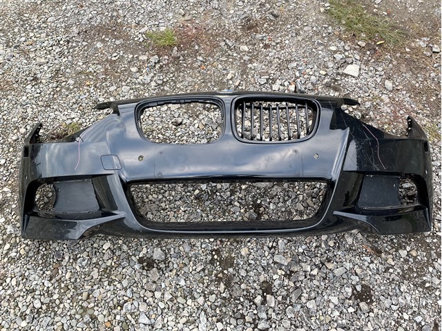 Бампер передний в сборе 51118053807 BMW