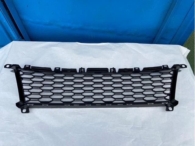 BMW 51118069367 Решетка бампера в наличии Ужгород