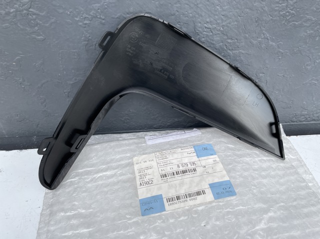 BMW 51118079595 Молдинг бампера переднего левый в наличии Черкассы