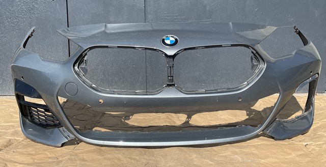 Передний бампер 51118080698 BMW