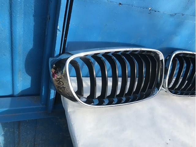 Решетка радиатора правая 51137294804 BMW
