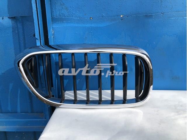Решетка радиатора правая 51137383520 BMW