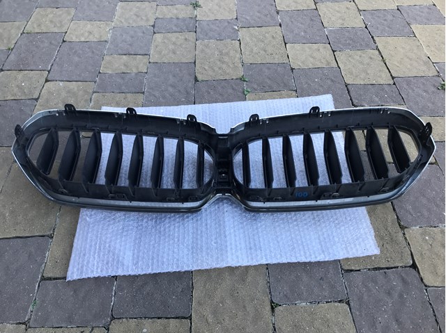 51139464210 BMW Решетка радиатора купить в Павлоград