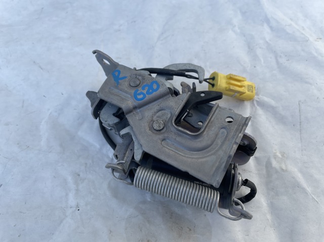 Замок капота, правый 51237468350 BMW