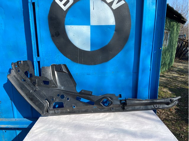 51717418198 BMW Уплотнитель крыла купить в Черкассы