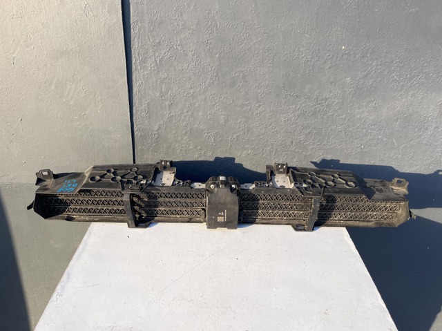 51745A22690 BMW Жалюзи радиатора охлаждения купить в Украина