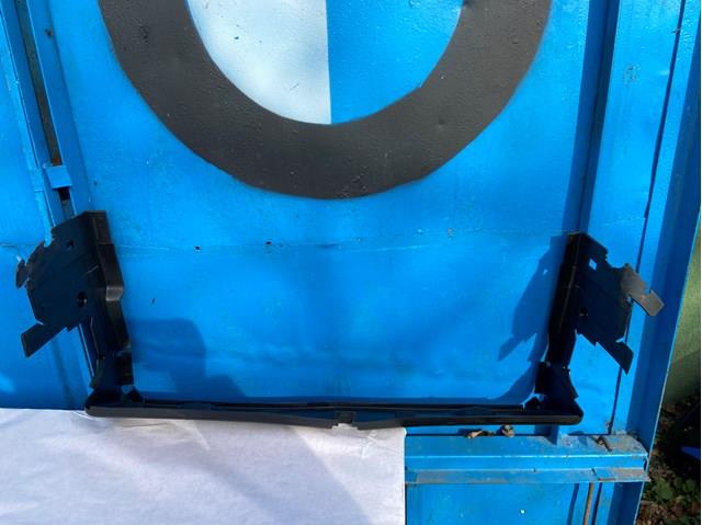 51747399997 BMW Нижний дефлектор радиатора купить в Полтава