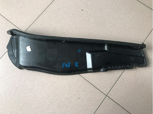BMW 51767329400 Уплотнитель крыла в наличии Одесса