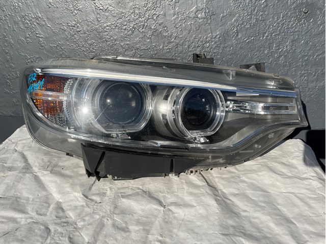 Фара передняя правая 63117377852 BMW
