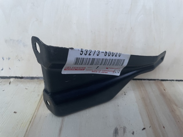 TOYOTA 5327360020 Кронштейн бампера переднего правый в наличии Кривой Рог
