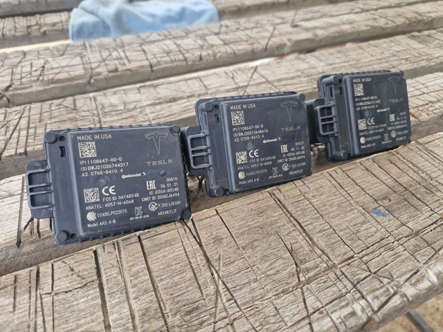 Радарный датчик дистанции 110864700D TESLA