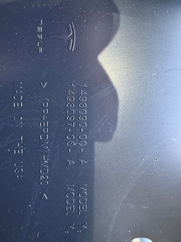 TESLA 149309700A Панель крепления номерного знака переднего в наличии Украина