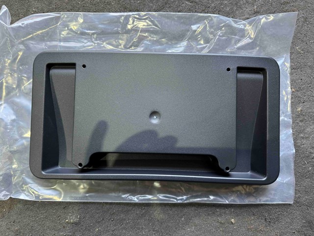 Кронштейн переднего номерного знака 149309700A TESLA