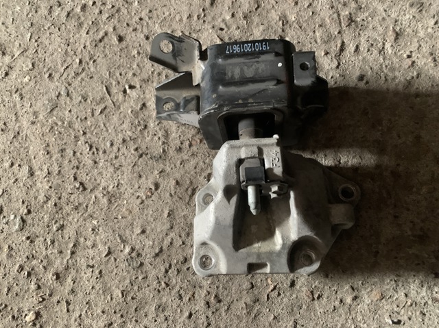 21830J9100 HYUNDAI Подушка трансмиссии (опора коробки передач) купить в Ирпень